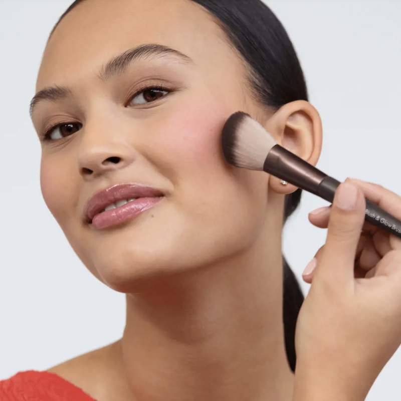 47828 Cọ trang điểm vùng má Blush & Glow Brush